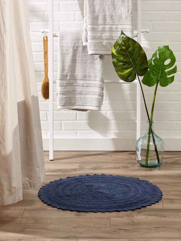 Crochet Collection Reversible Bath Mat, Round