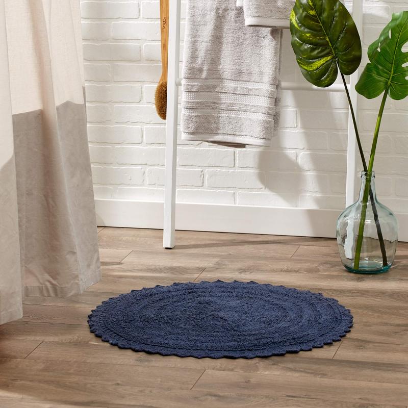 Crochet Collection Reversible Bath Mat, Round