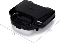 Amazon Basics 2-Slice Waffle Maker with Non-Stick Coating, Easy to Clean, 700W, Black