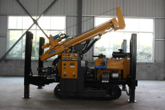 CRAWLER DTH DRILL RIG