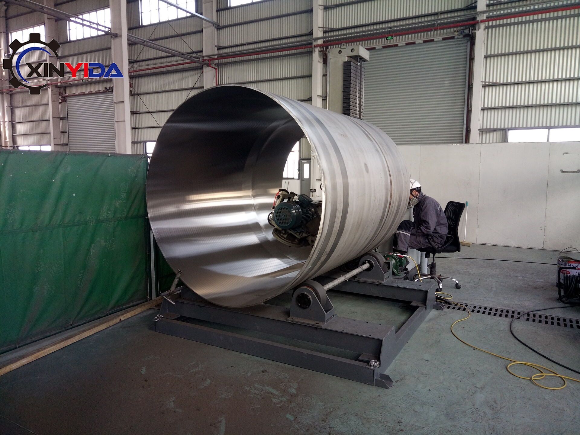 Tank polishing machine-3000,www.xydpolishing.com,Tank polishing machine-3000