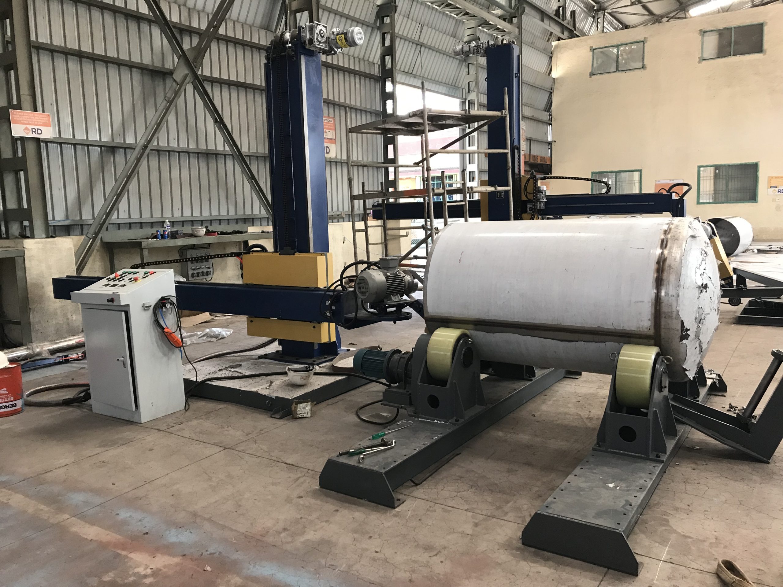 CE Standard Automatically Carbon Steel Vessel Body Polishing Machine,www.xydpolishing.com,CE Standard Automatically Carbon Steel Vessel Body Polishing Machine