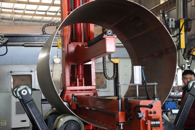 Tank internal and external weld seam grinder,www.xydpolishing.com,Tank internal and external weld seam grinder