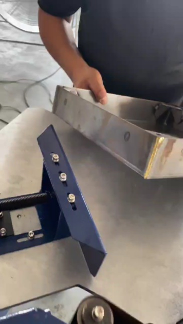 BR-Automatic Vertical Lifting Corner Grinding Machine,www.xydpolishing.com,Automatic Vertical Lifting Corner Grinding Machine