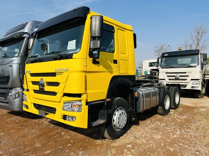 SINOTRUK HOWO 6X4 430HP TRACTOR TRUCK