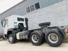 SINOTRUK HOWO 6X4 430HP TRACTOR TRUCK