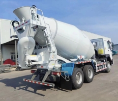 SINOTRUK HOWO 6x4 MIXER TANKER TRUCK