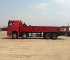 SINOTRUK HOWO 8×4 CARGO TRUCK