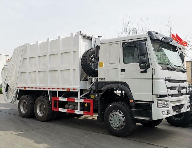 CAMINHÃO DE LIXO COMPRESSOR SINOTRUK HOWO 6x4