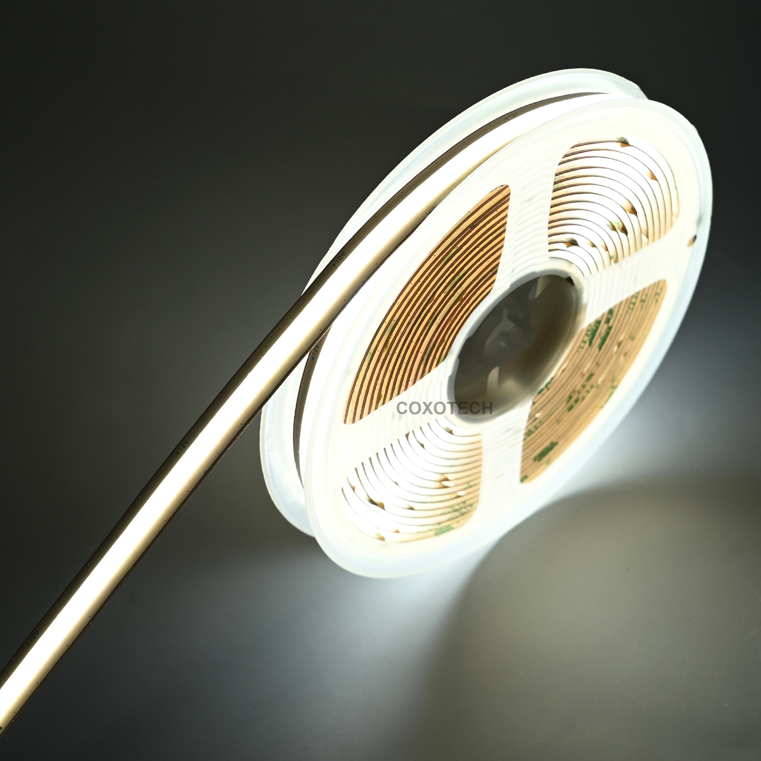 M5000 528leds Ra90 5 Years Warranty 8mm Free Cutting COB LED Strip