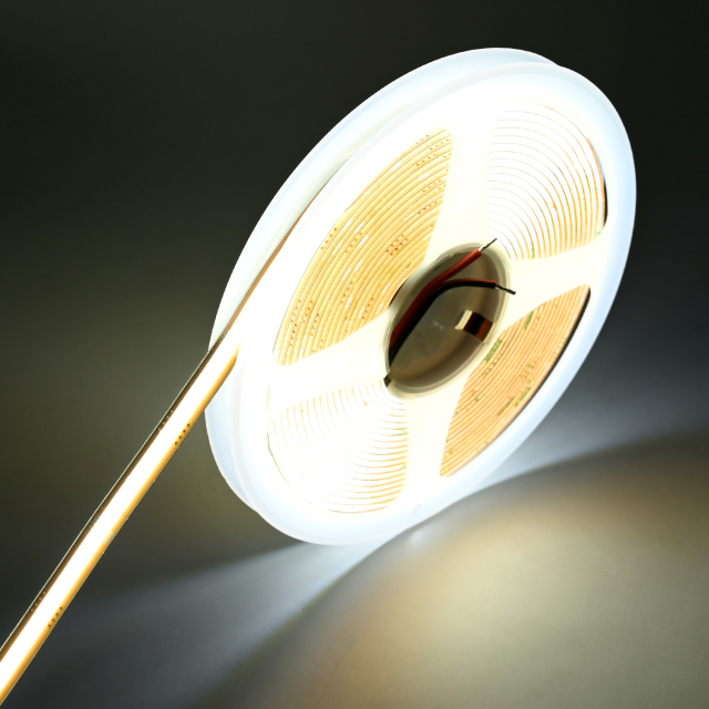 M5000 528leds Ra90 5 Years Warranty 8mm Free Cutting COB LED Strip