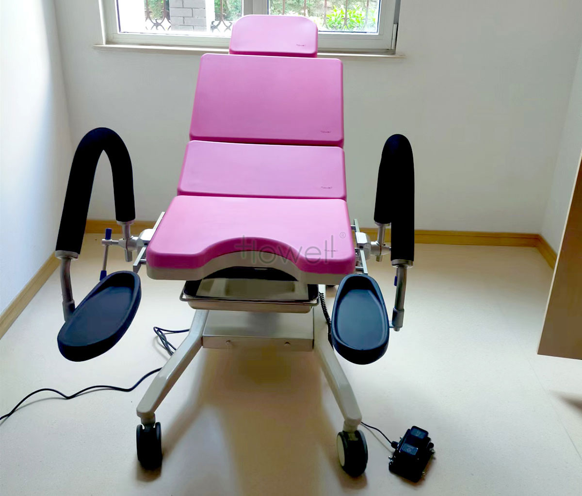 Cost-Effective Delivery Birthing Electric Hydraulic Gynecological Table ...