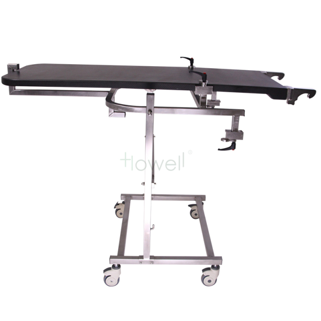 Plaque en fibre de carbone radiotransparente