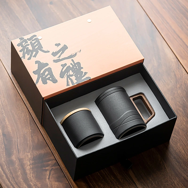 Ceramic tea cup with lid and filter