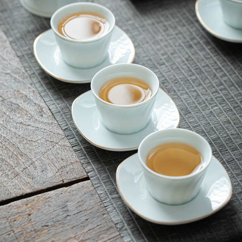 Covered bowl and handle teapot ceramic tea set