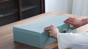 Suet Jade Gemstone Yellow Tea Set