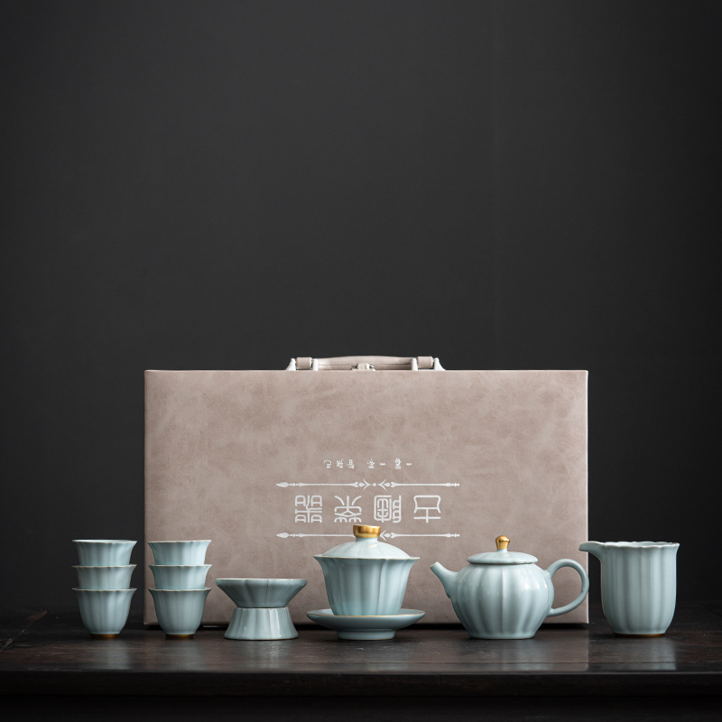 Celadon tea set in various styles