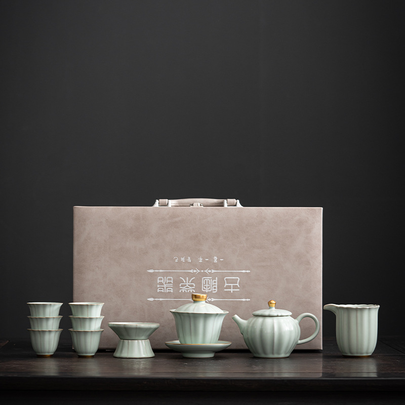 Celadon tea set in various styles