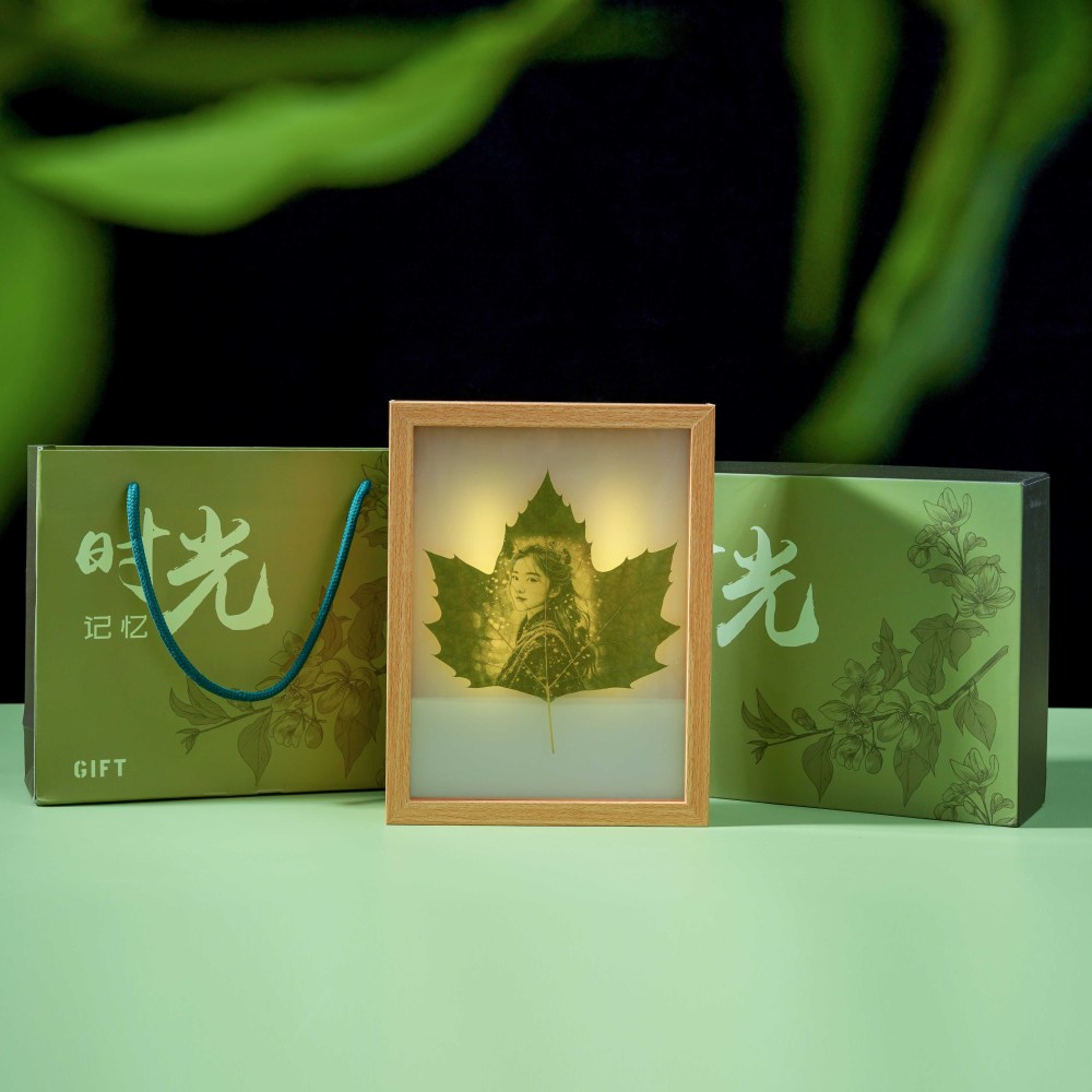 Customized photo of sycamore leaf carving