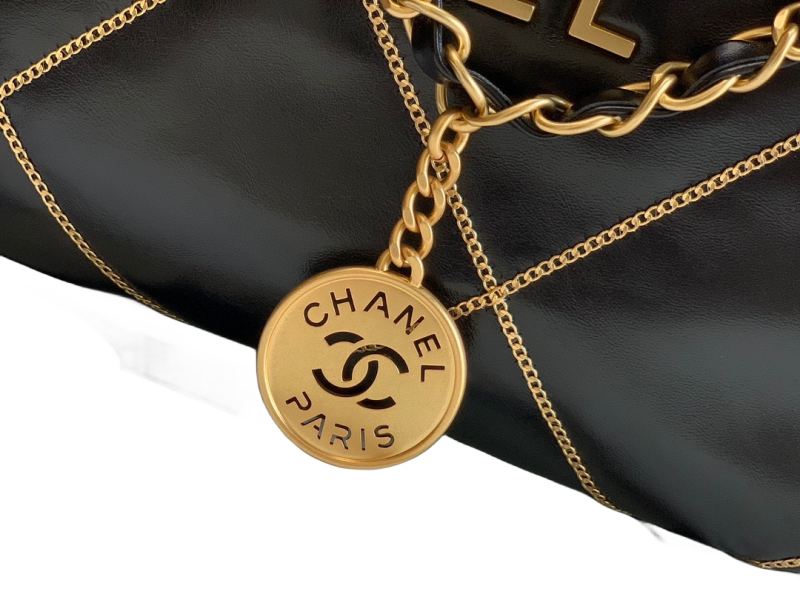 CHANEL 22 SMALL HANDBAG