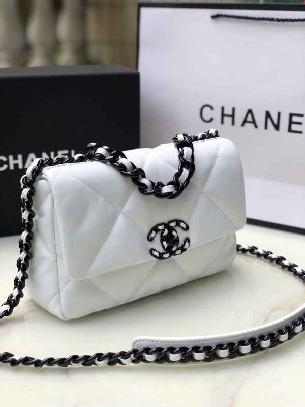 CHANEL 19 HANDBAG