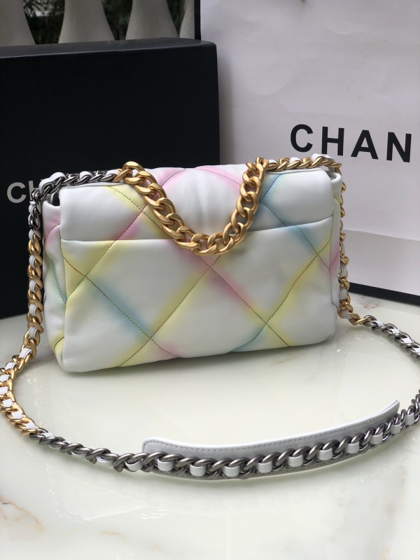 CHANEL 19 HANDBAG