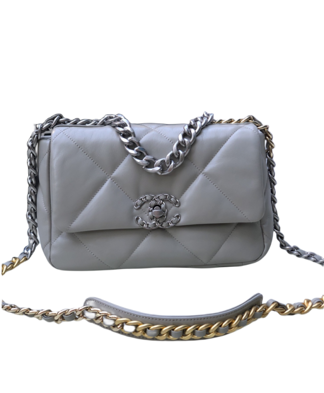 CHANEL 19 HANDBAG