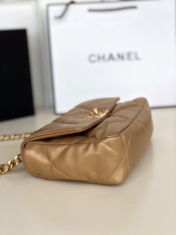 CHANEL 19 HANDBAG