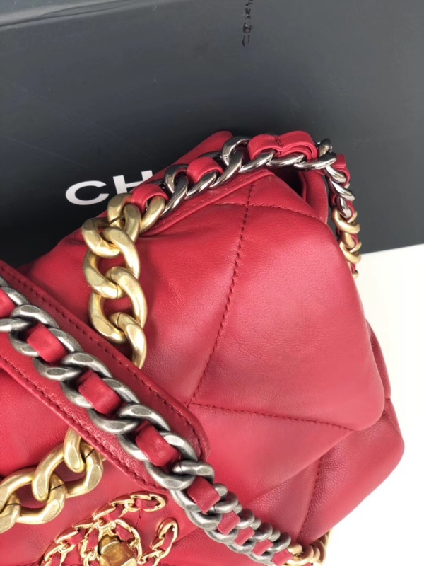 CHANEL 19 HANDBAG