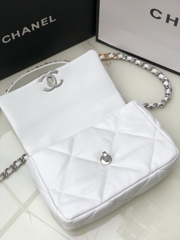 CHANEL 19 HANDBAG