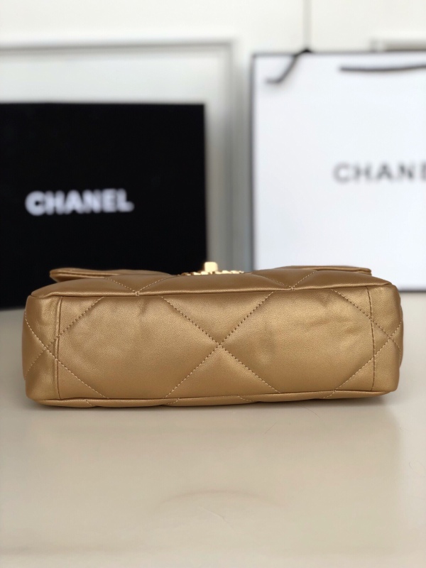 CHANEL 19 HANDBAG