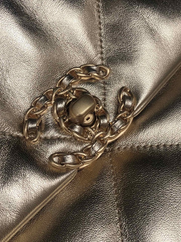 CHANEL 19 HANDBAG