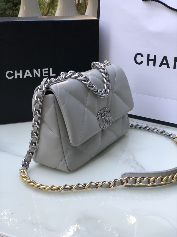 CHANEL 19 HANDBAG