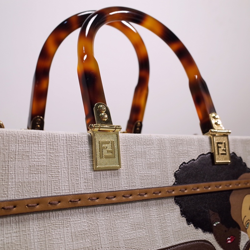 Fendi Sunshine Medium