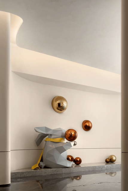 Painted Rabbit Metal Sculpture indoor Decor
