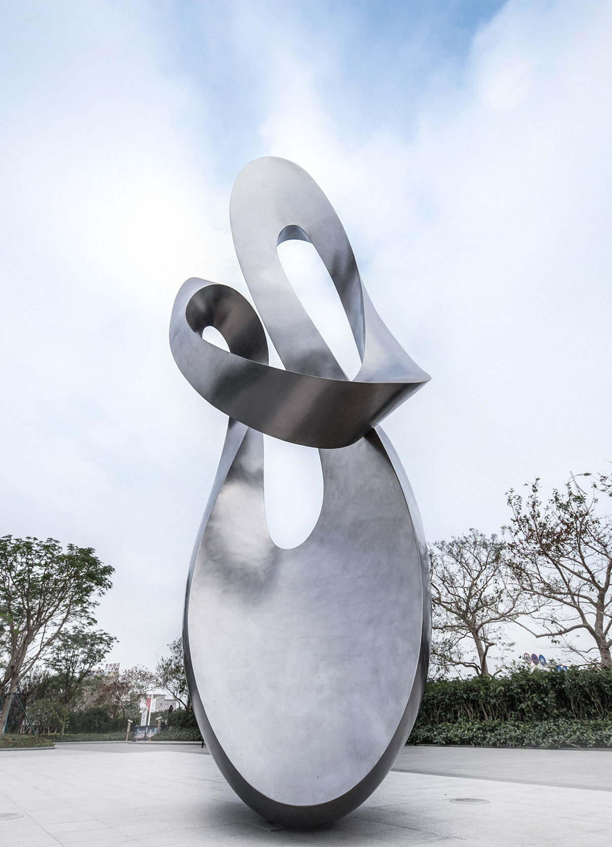 Mirror Polished Outdoor Modern Metal Sculpture