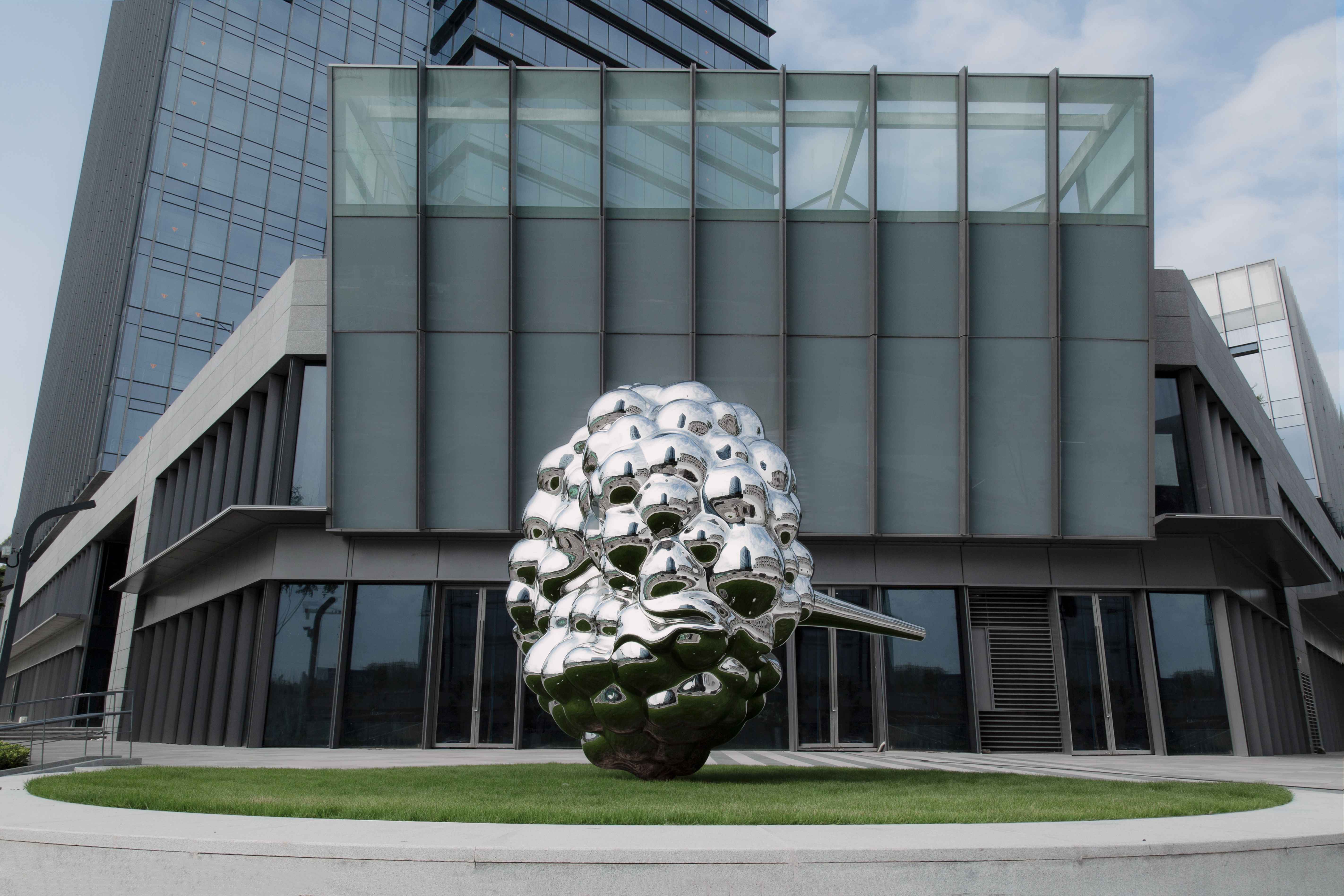Mirror Polished Outdoor Modern Metal Sculpture