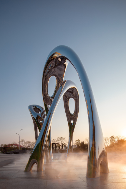 Mirror Polished Outdoor Modern Metal Sculpture