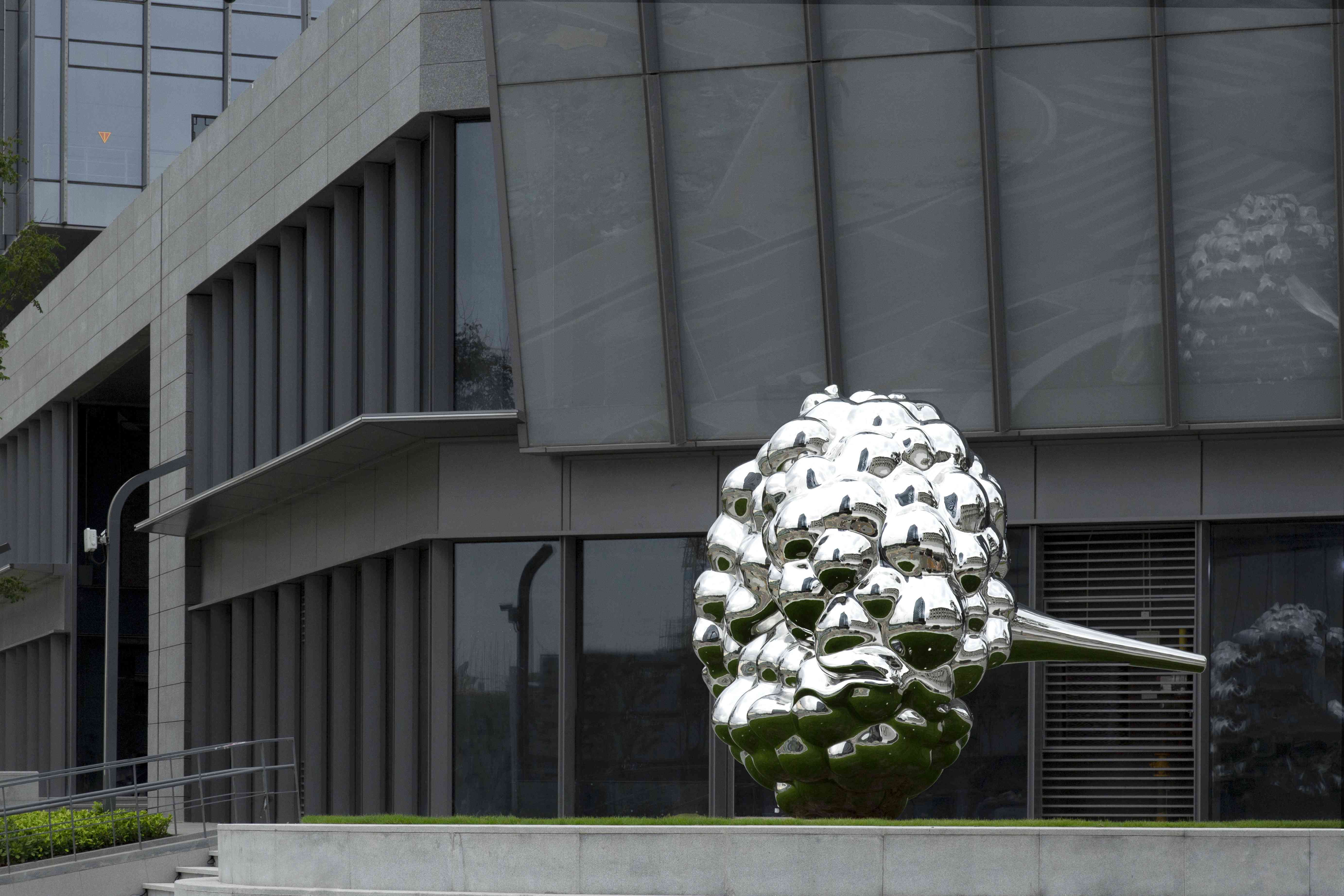 Mirror Polished Outdoor Modern Metal Sculpture
