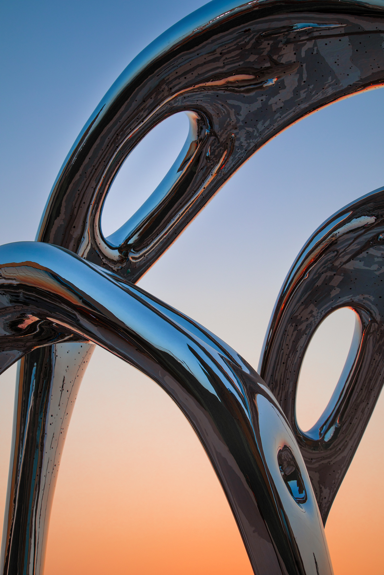 Mirror Polished Outdoor Modern Metal Sculpture