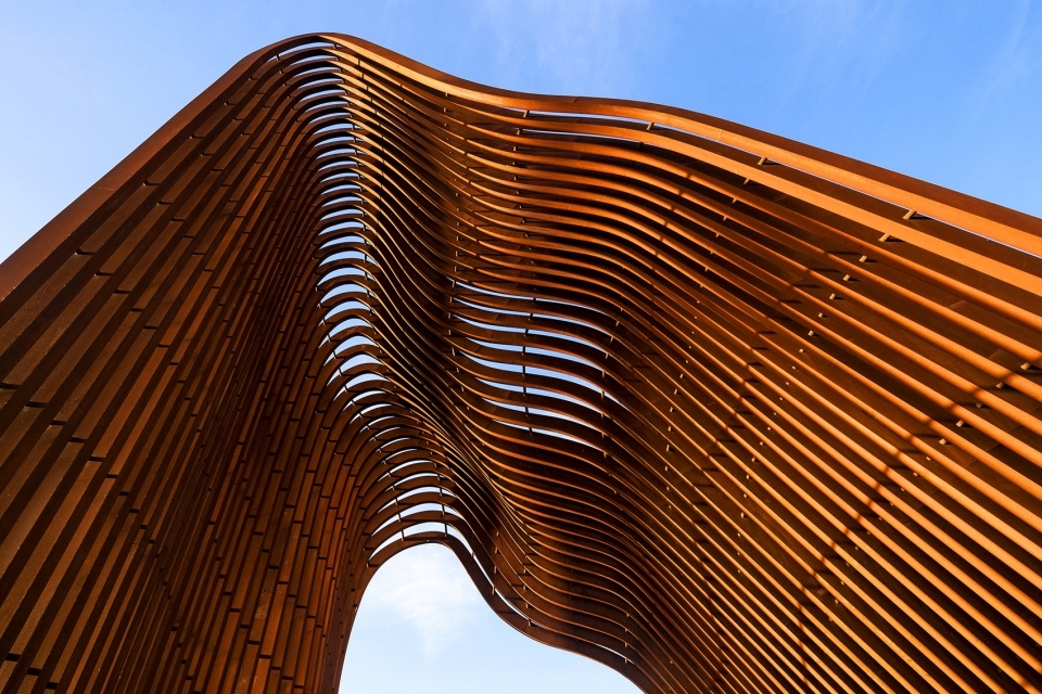 Modern Painted Metal Moutian Sculpture For Public