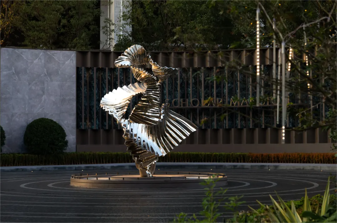 Elegance Garden Decorative Stainless Steel Sculpture