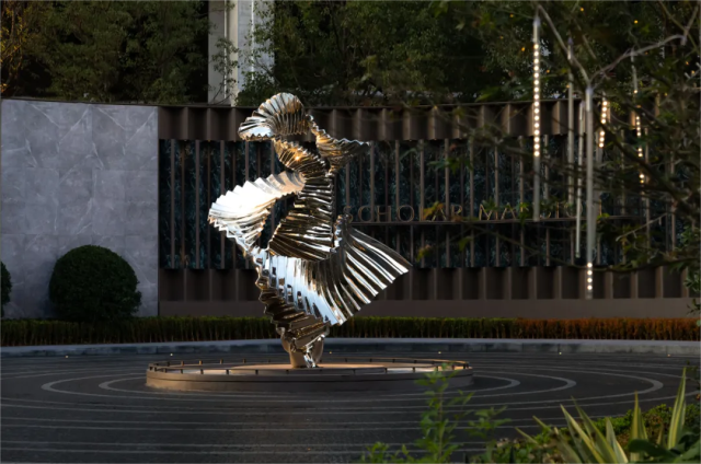 Elegance Garden Decorative Stainless Steel Sculpture