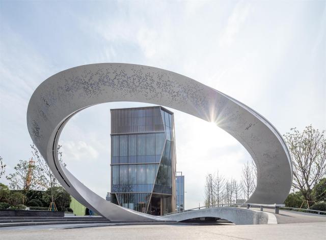 Creative Magic Ring Public Art Sculpture for Immersive Community