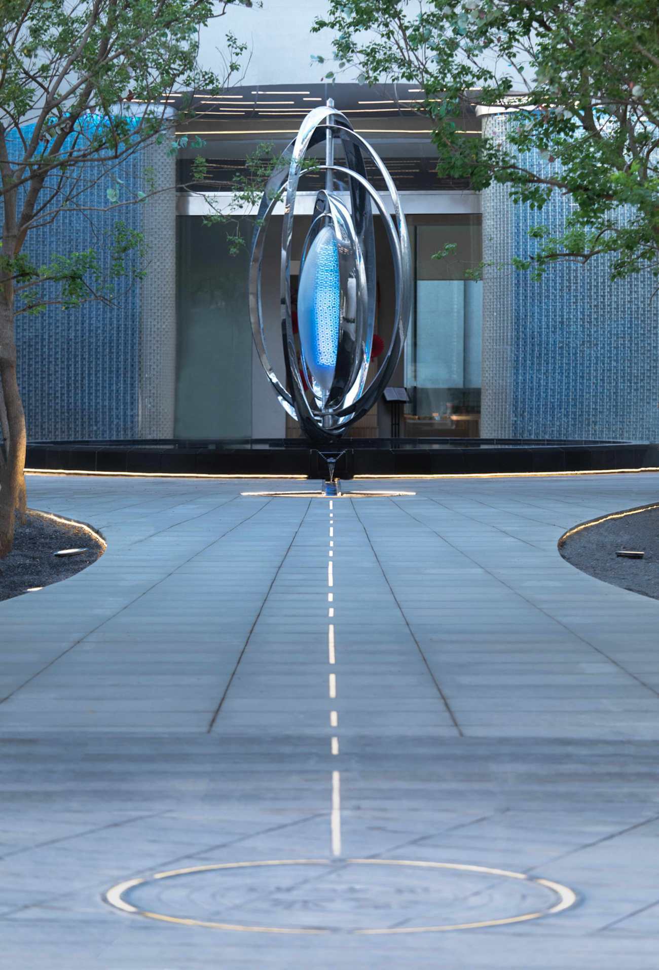Modern Outdoor Stainless Steel Ellipse Landscape Sculpture