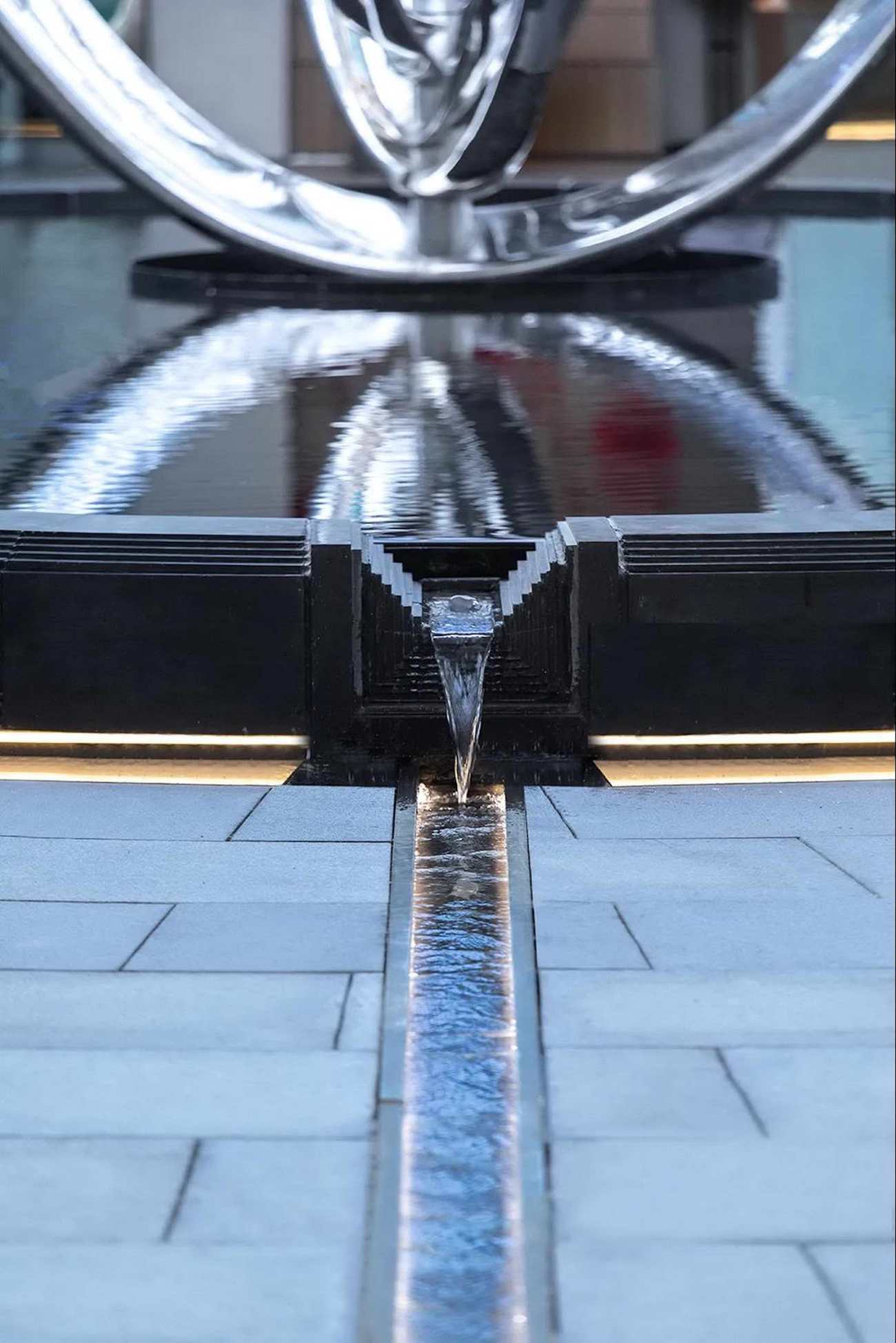 Modern Outdoor Stainless Steel Ellipse Landscape Sculpture