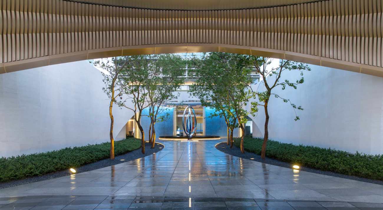 Modern Outdoor Stainless Steel Ellipse Landscape Sculpture