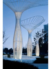 Large Outdoor Garden Oasis Metal Wire Sculpture