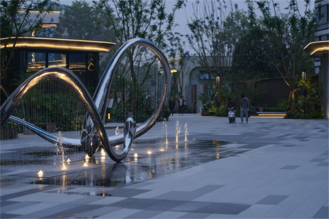 Outdoor Water Fountain Stainless Steel Sculpture