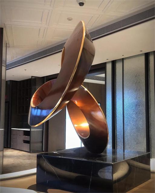 Modern Stainless Steel Mobius Ring Art Sculpture For Hotel